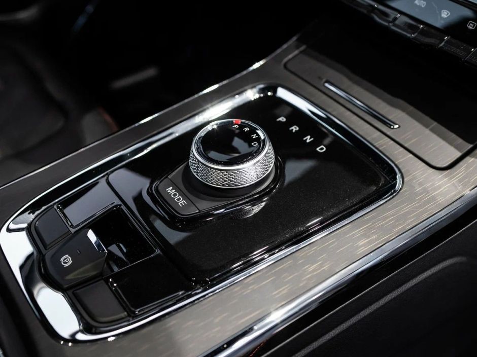 SWM G05 Pro Family 3 1.5 РКПП, 2024 фото 13