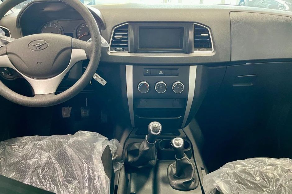 УАЗ Patriot Классик 2.7 МКПП, 2024 фото 5