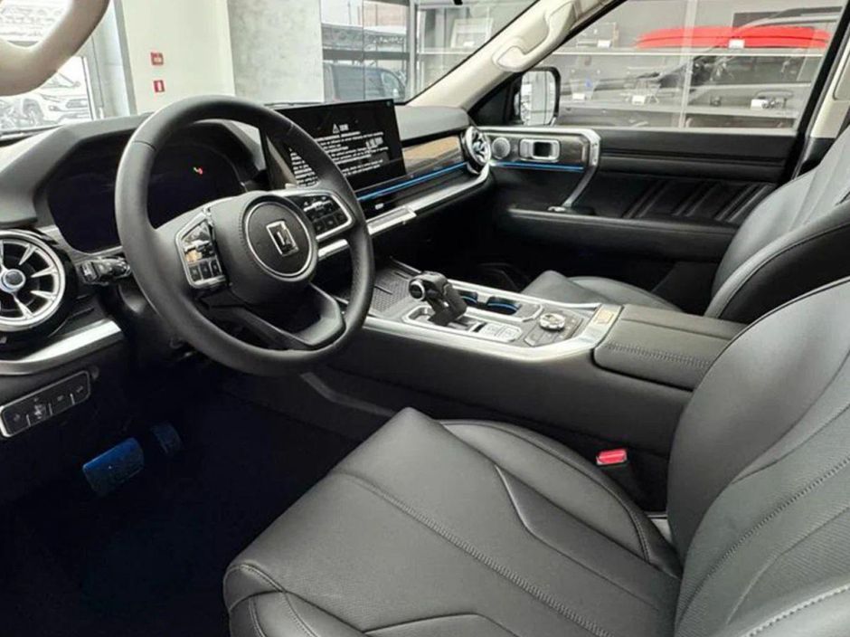 Tank 400 Super 2.0 АКПП, 2024 фото 6