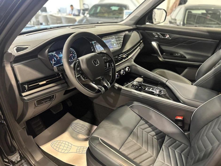 Changan CS95 DLX 2.0 АКПП, 2024 фото 6