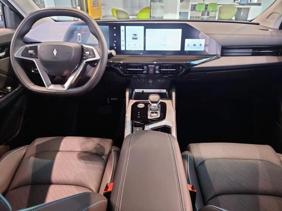 Livan S6 Pro Luxury 1.5 РКПП, 2024 фото 4