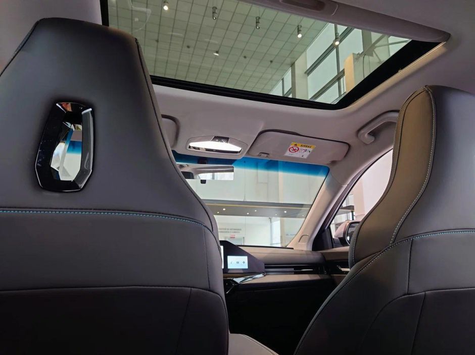 Livan S6 Pro Luxury 1.5 РКПП, 2024 фото 12