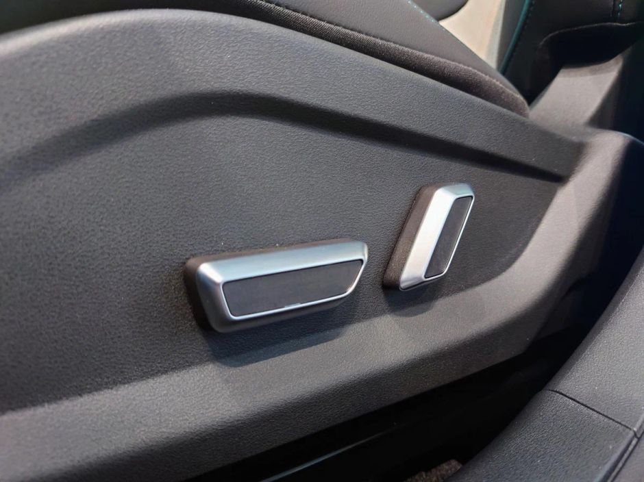 Livan S6 Pro Luxury 1.5 РКПП, 2024 фото 15