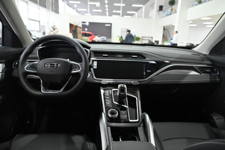 Geely Atlas Pro Comfort 1.5 АКПП, 2024 фото 6