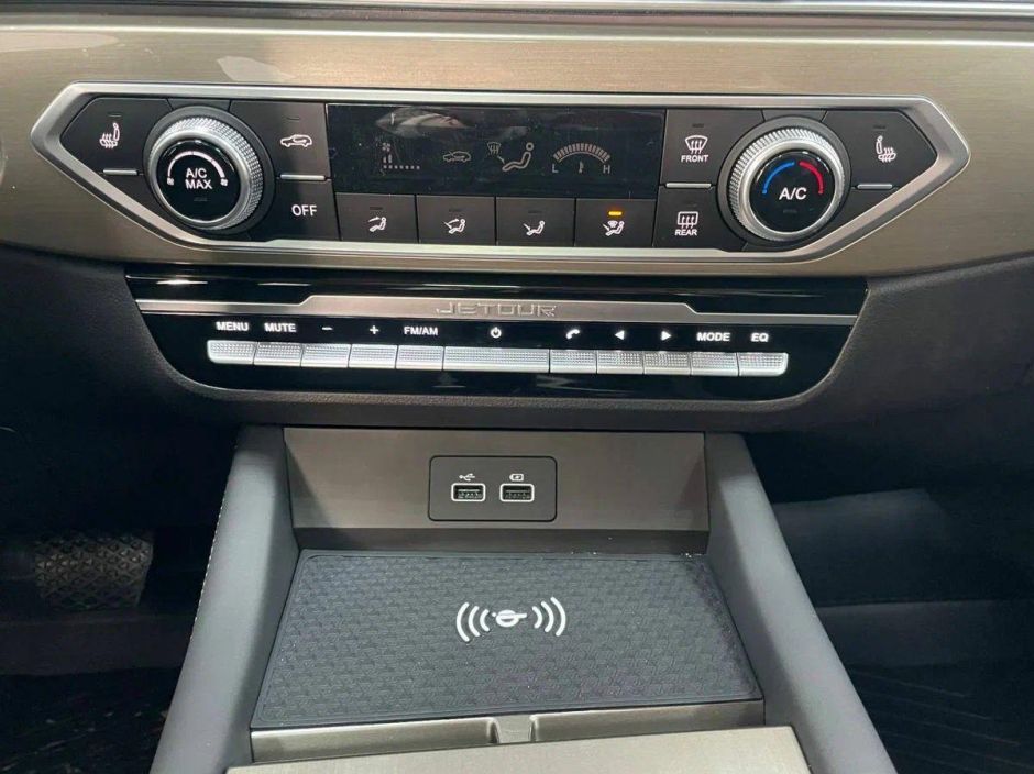 JETOUR X70 Luxury 1.5 РКПП, 2024 фото 7