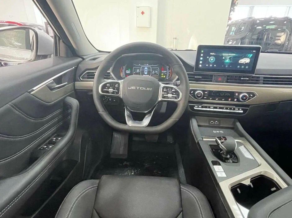 JETOUR X70 Luxury 1.5 РКПП, 2024 фото 10
