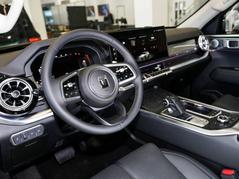 Tank 400 Super 2.0 АКПП, 2024 фото 7