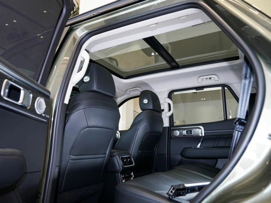 Tank 400 Super 2.0 АКПП, 2024 фото 15