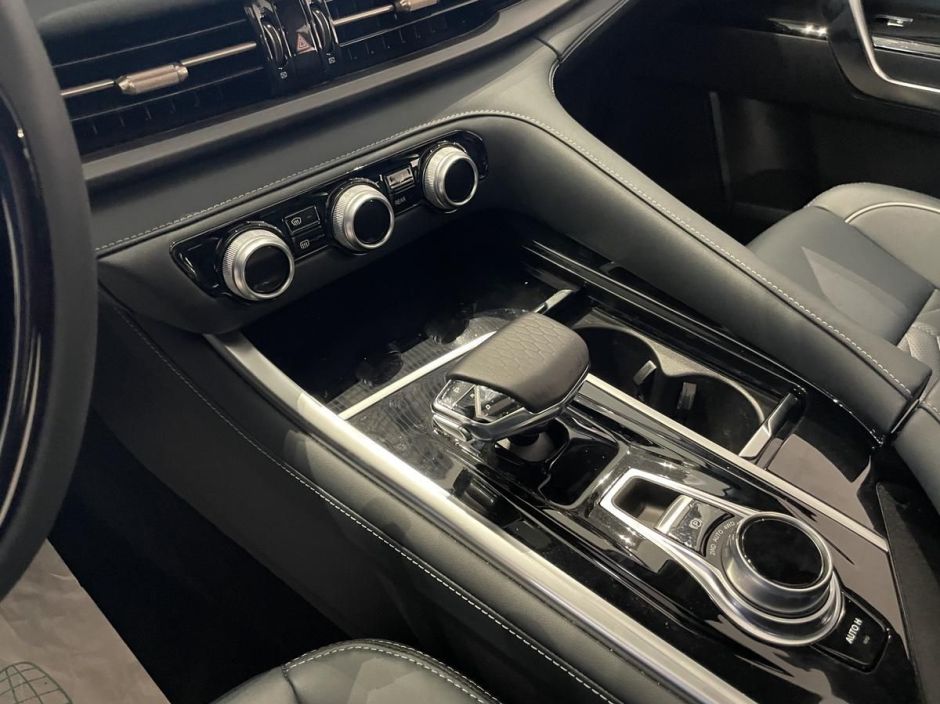 Changan CS95 Black edition tech 2.0 АКПП, 2024 фото 6