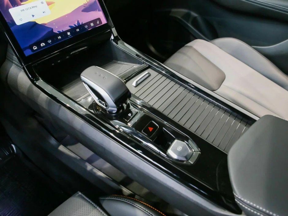 Geely Cityray Flagship 1.5 РКПП, 2024 фото 11