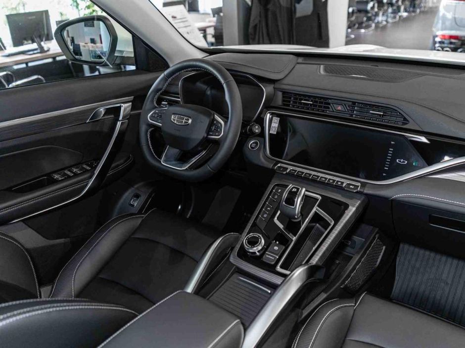 Geely Atlas Pro Flagship+ 1.5 РКПП, 2024 фото 9