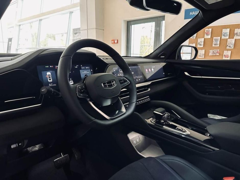 Geely Monjaro Luxury 2.0 АКПП, 2024 фото 5