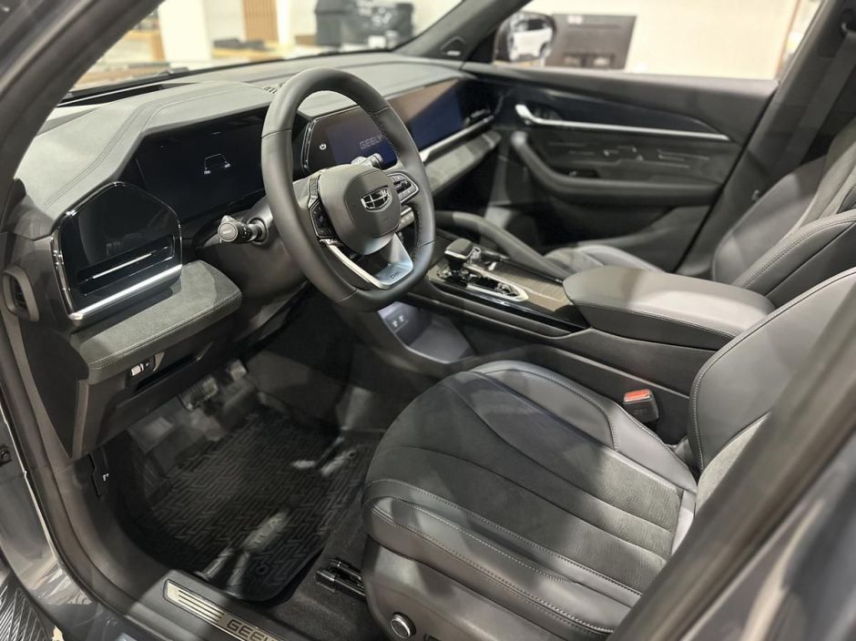 Geely Monjaro Flagship 2.0 АКПП, 2024 фото 6