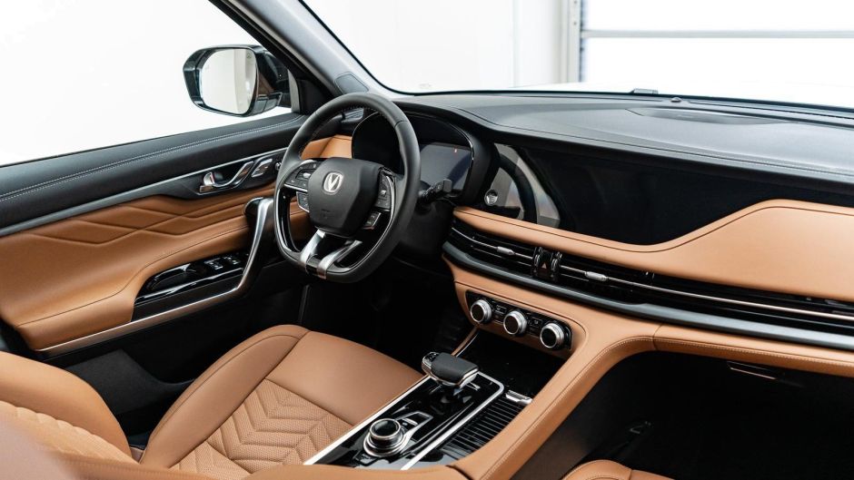 Changan CS95 Tech 2.0 АКПП, 2024 фото 7