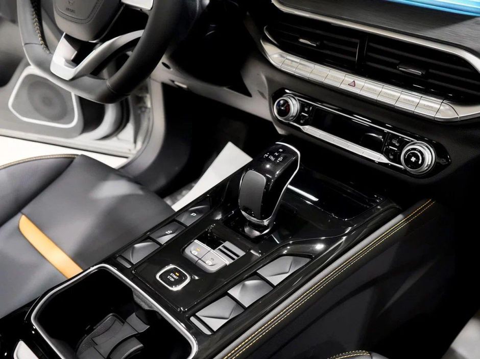 FAW Bestune T77 Luxury (DCT) 1.5 РКПП, 2025 фото 11