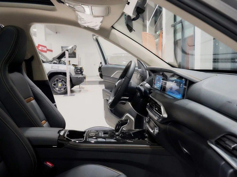 FAW Bestune T77 Luxury (DCT) 1.5 РКПП, 2025 фото 12