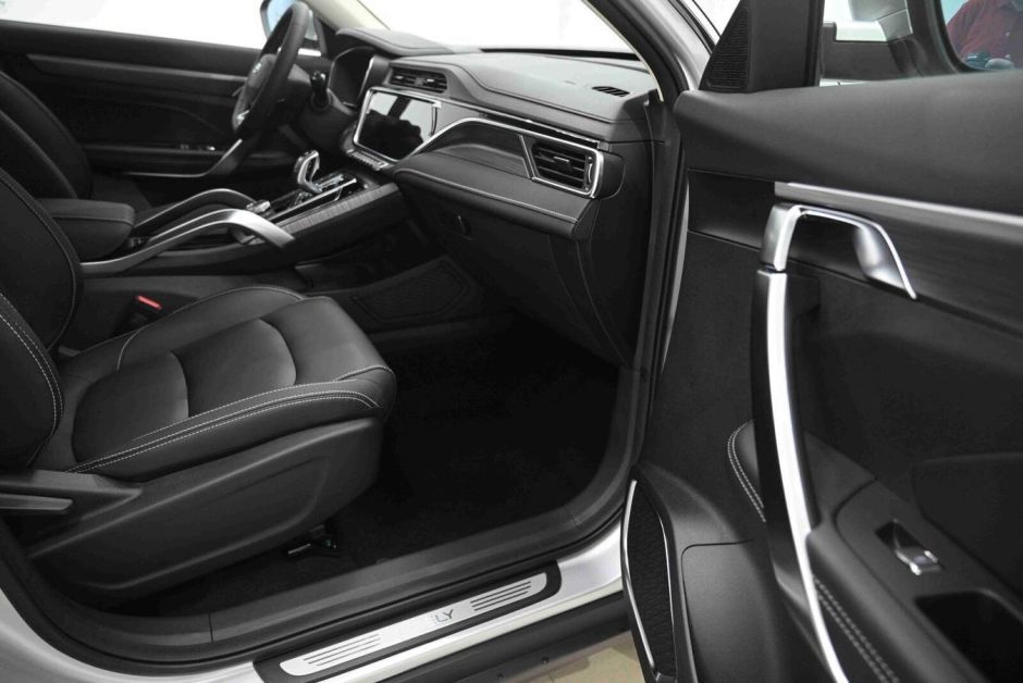 Geely Atlas Pro Luxury 1.5 РКПП, 2024 фото 12