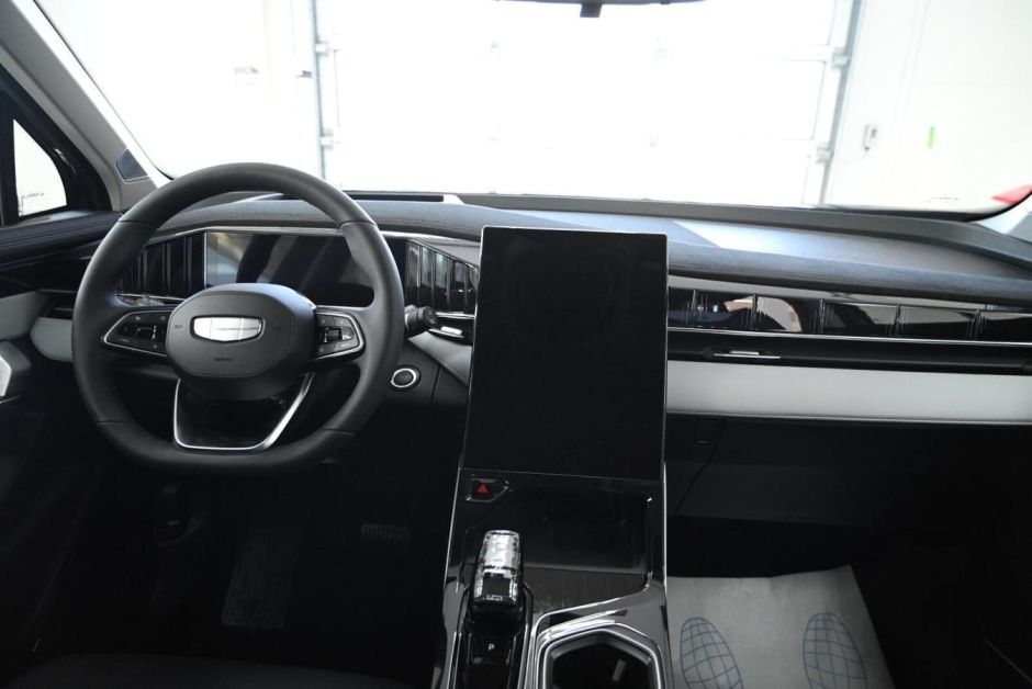 Geely Atlas Flagship 2.0 АКПП, 2024 фото 7