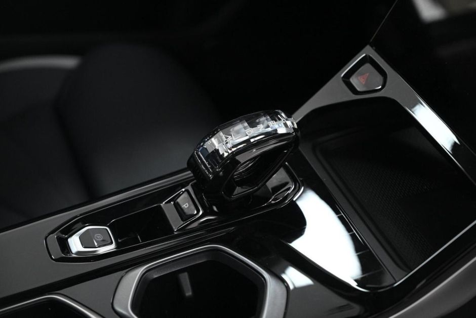 Geely Atlas Flagship 2.0 АКПП, 2024 фото 8