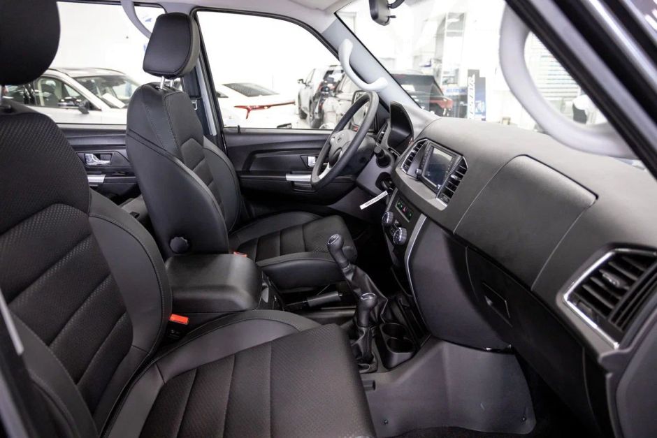 УАЗ Patriot Классик 2.7 МКПП, 2024 фото 6