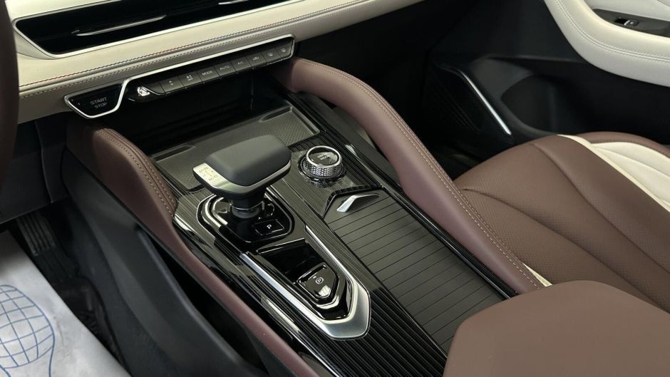 Geely Monjaro Flagship 2.0 АКПП, 2024 фото 7