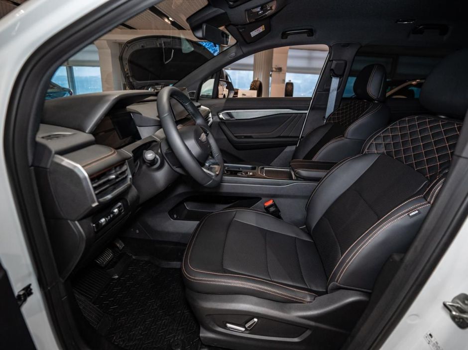 Geely Okavango Luxury 2.0 РКПП, 2024 фото 5