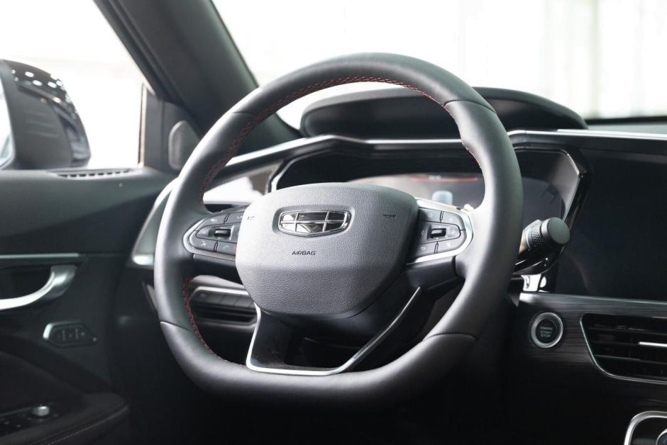 Geely Tugella Luxury 2.0 АКПП, 2024 фото 7