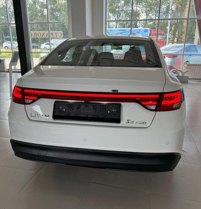 Livan S6 Pro Luxury 1.5 РКПП, 2024 фото 3