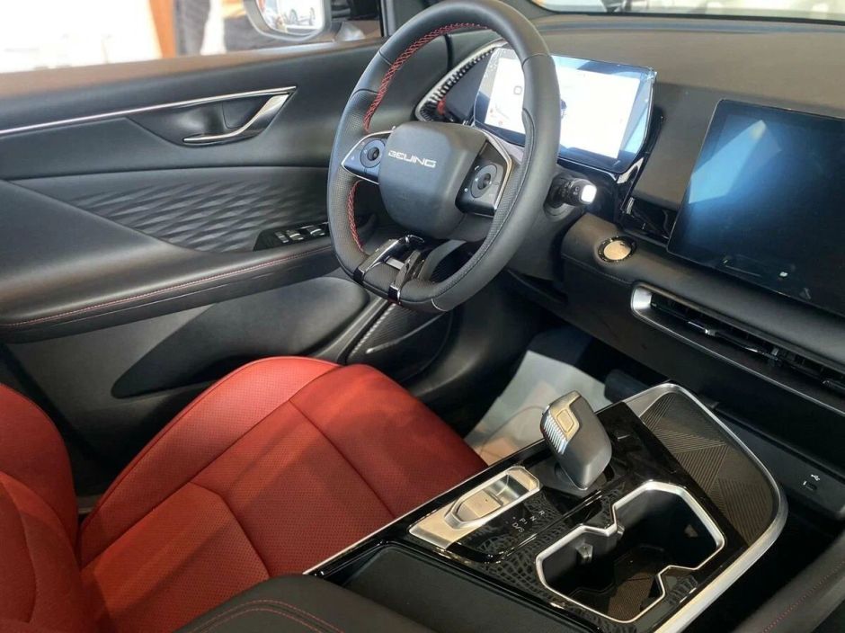 BAIC X55 Luxury 1.5 РКПП, 2024 фото 4