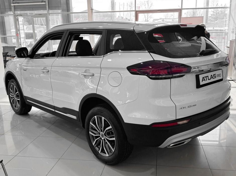 Geely Atlas Pro Luxury 1.5 АКПП, 2024 фото 3