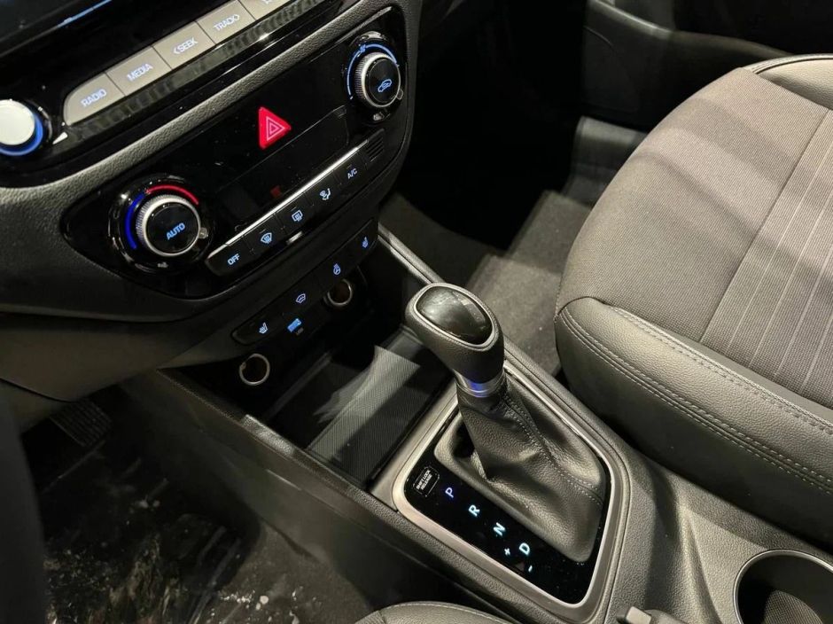 Solaris HS Elegance 1.6 АКПП, 2024 фото 15