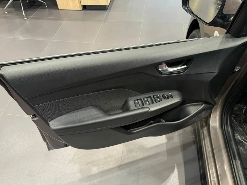 Solaris HS Elegance 1.6 АКПП, 2024 фото 17