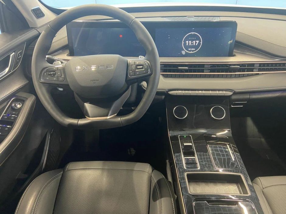 EXEED LX Luxury 1.5 CVT, 2024 фото 6