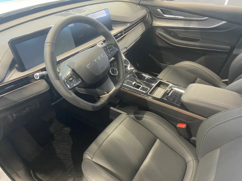 EXEED LX Luxury 1.5 CVT, 2024 фото 7