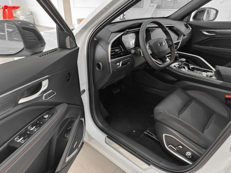 Geely Tugella Flagship Sport 2.0 АКПП, 2024 фото 5
