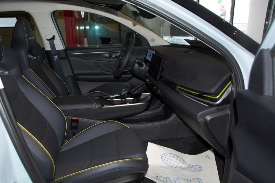 BAIC X55 Elite 1.5 РКПП, 2024 фото 8