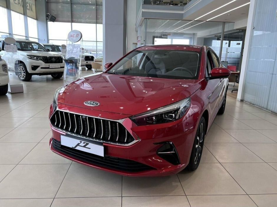 JAC J7 Luxury 1.5 CVT, 2024 фото 1