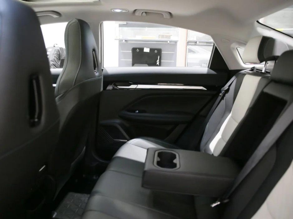 Livan S6 Pro Premium 1.5 РКПП, 2024 фото 13