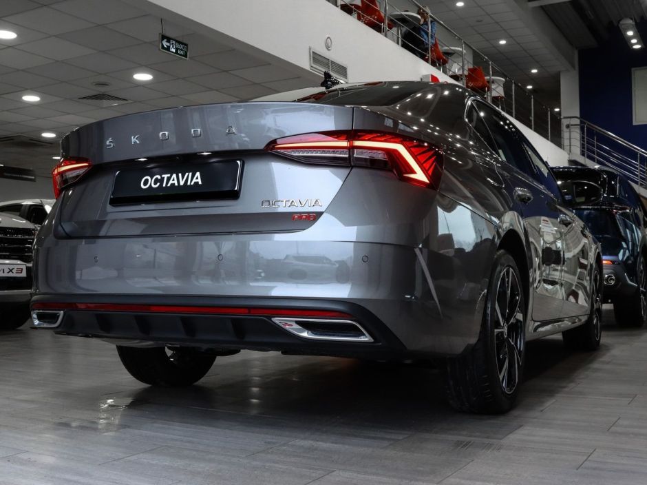 Skoda Octavia PRO Luxury 1.4 РКПП, 2024 фото 3