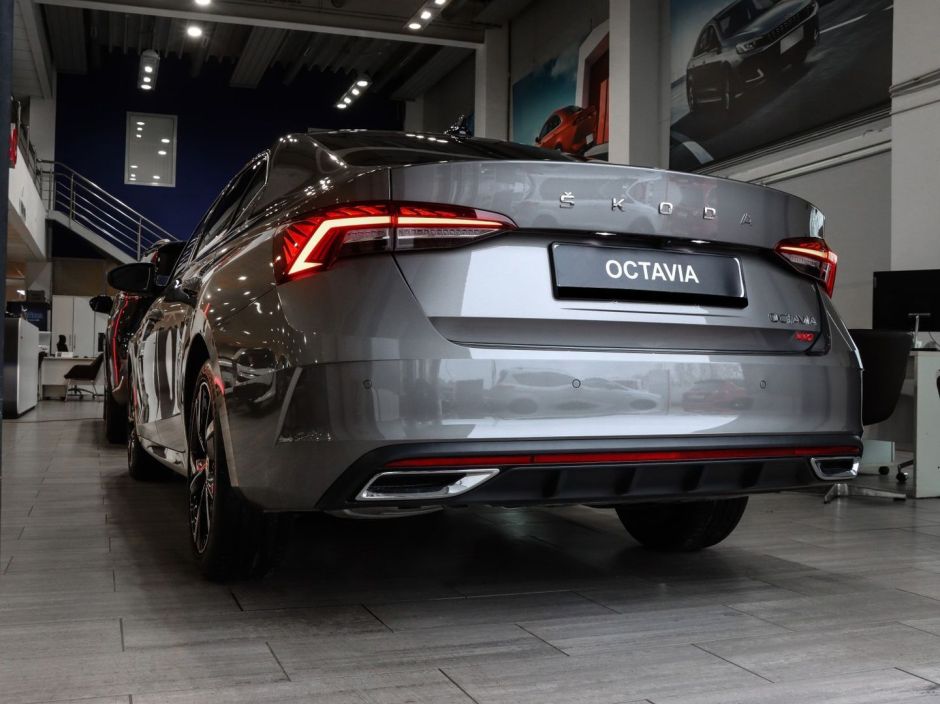 Skoda Octavia PRO Luxury 1.4 РКПП, 2024 фото 4