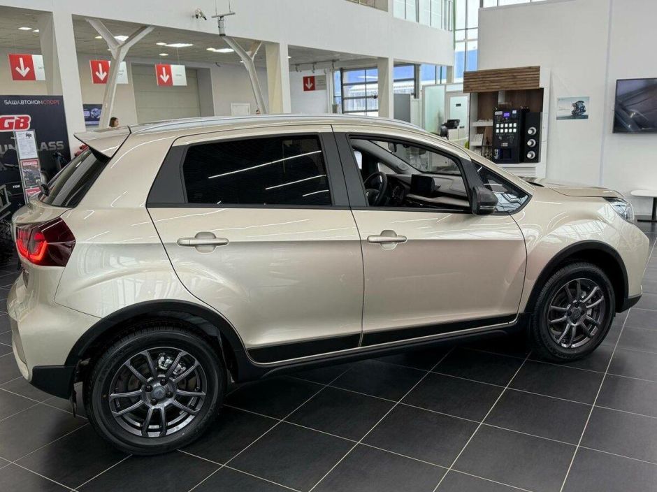 Livan X3 Pro Luxury 1.5 CVT, 2024 фото 3