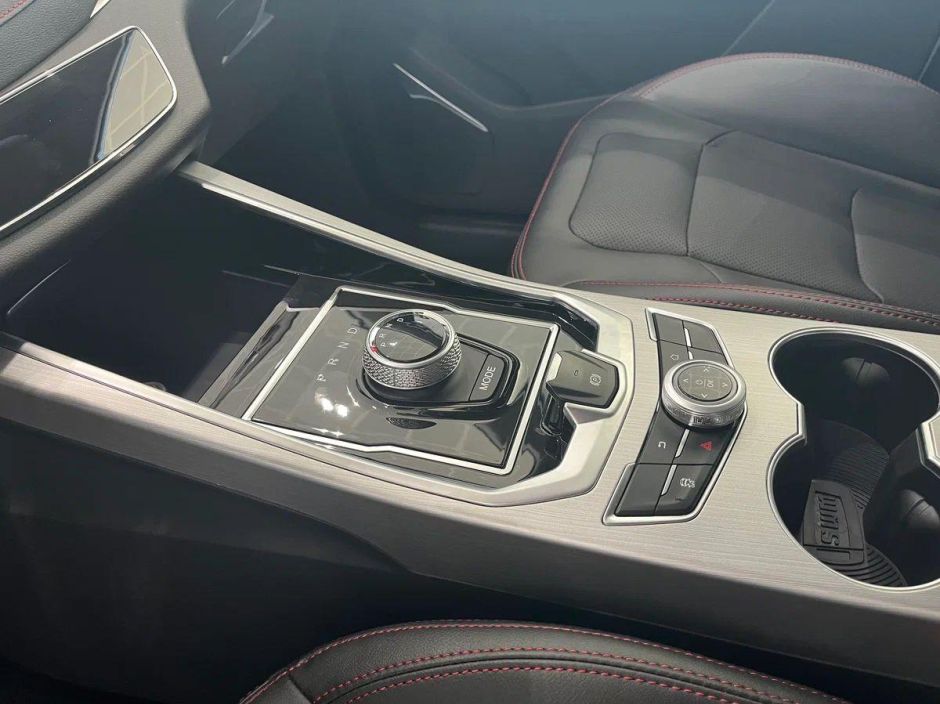 SWM G01 Style 1.5 РКПП, 2024 фото 8