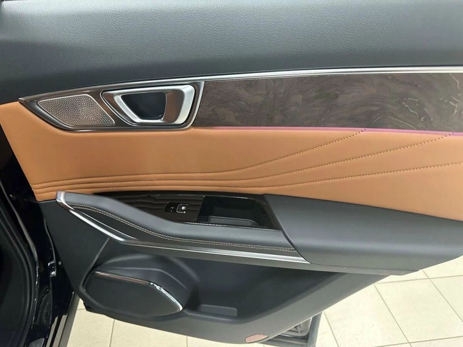 FAW Bestune T99 Exclusive 2.0 АКПП, 2024 фото 8