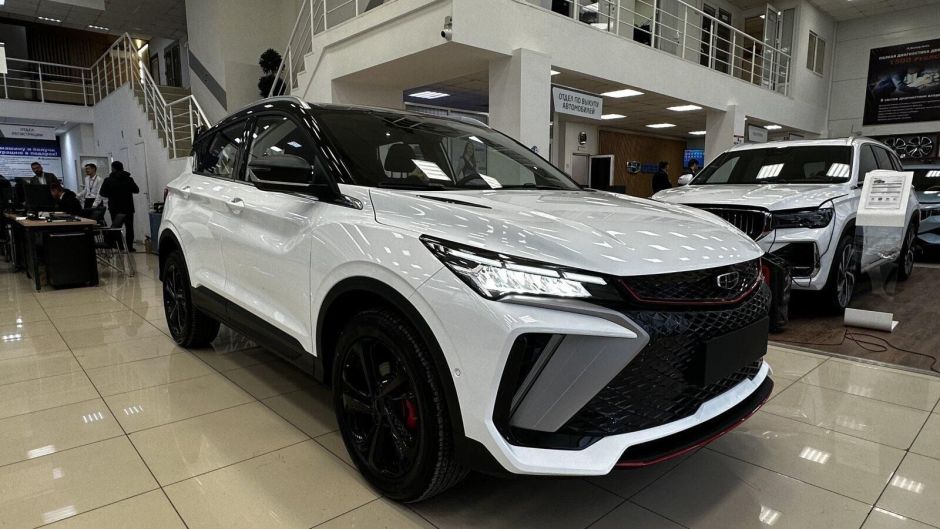 Geely Coolray Luxury 1.5 РКПП, 2024 фото 2