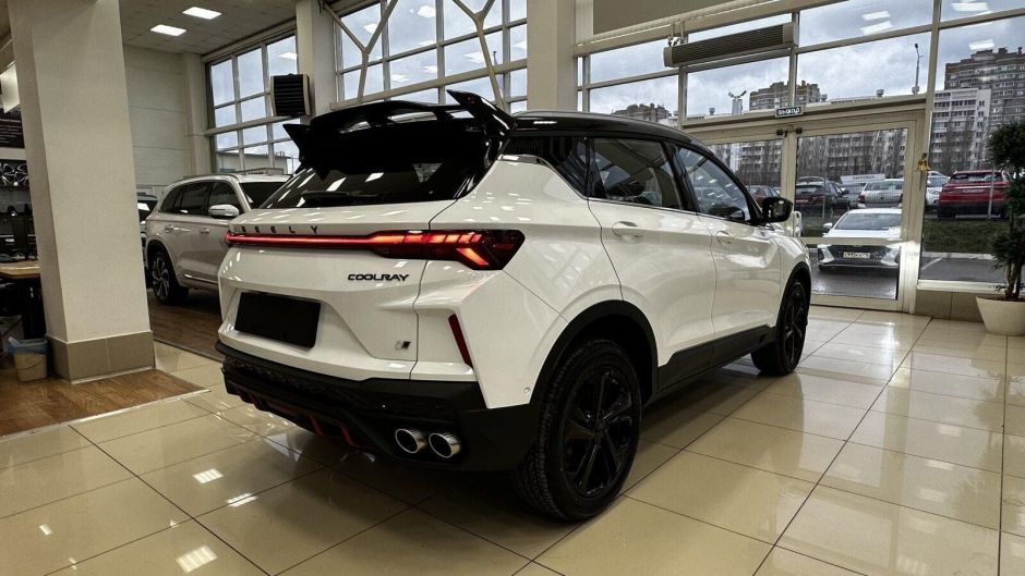 Geely Coolray Luxury 1.5 РКПП, 2024 фото 4