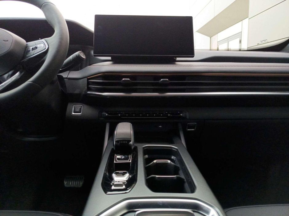 Geely Okavango Flagship 2.0 РКПП, 2024 фото 6