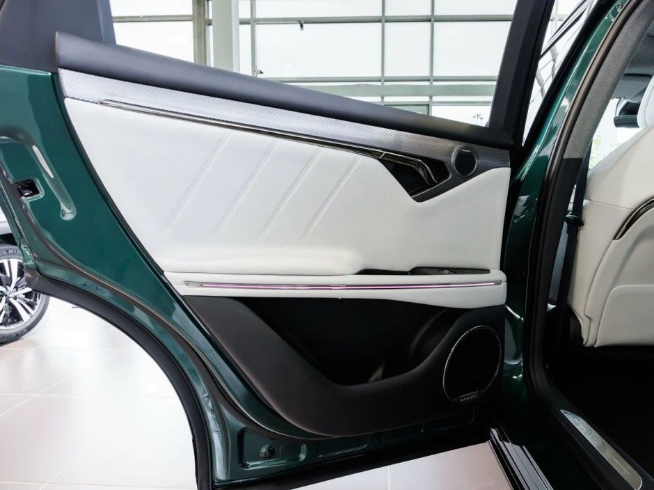 Voyah Free EVR Sport Edition 1.5 АКПП, 2024 фото 16