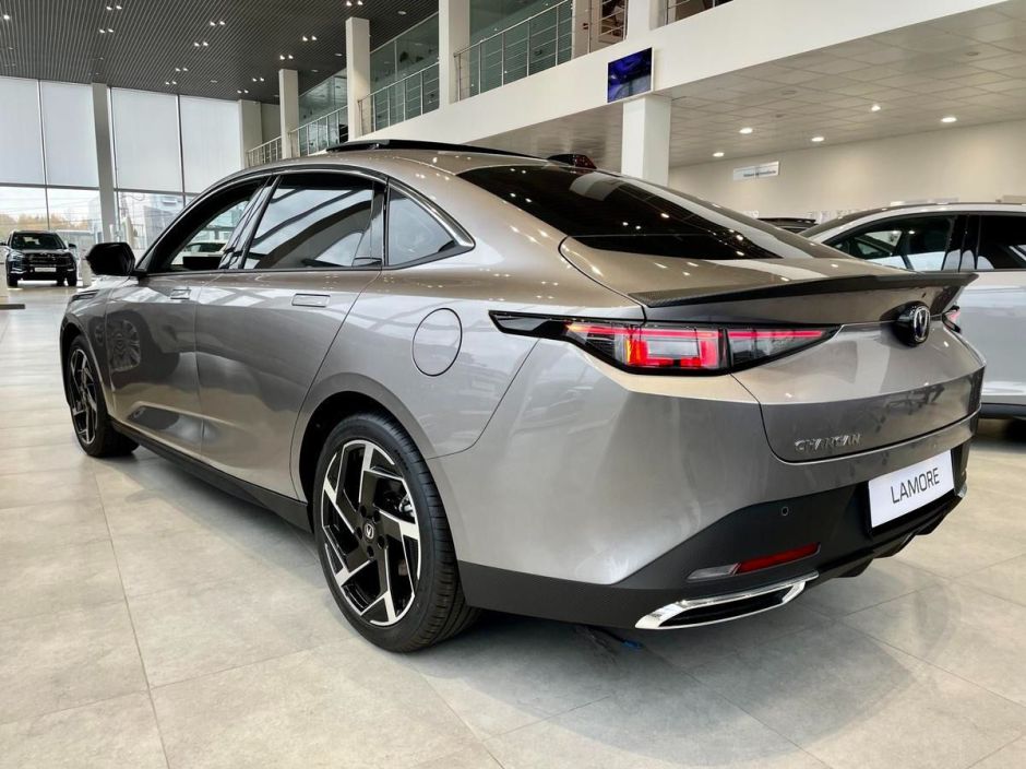 Changan Lamore 1.5T - 7 DCT (Tech) 1.5 РКПП, 2024 фото 2