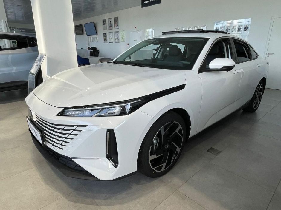 Changan Lamore 1.5T - 7 DCT (Tech) 1.5 РКПП, 2024 фото 1