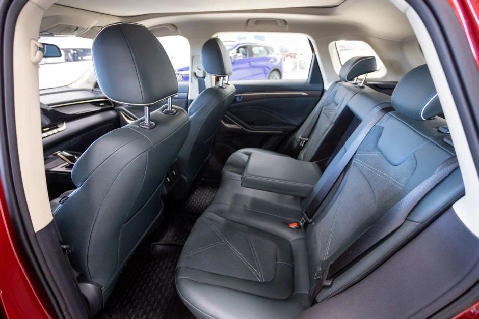 FAW Bestune T55 Transcend 1.5 РКПП, 2024 фото 6